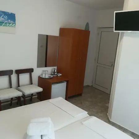 Casa de hóspedes Приятели *